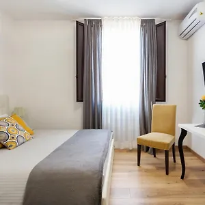 centre-apartment-grotte-bianche.taorminaitalyhotels.com/