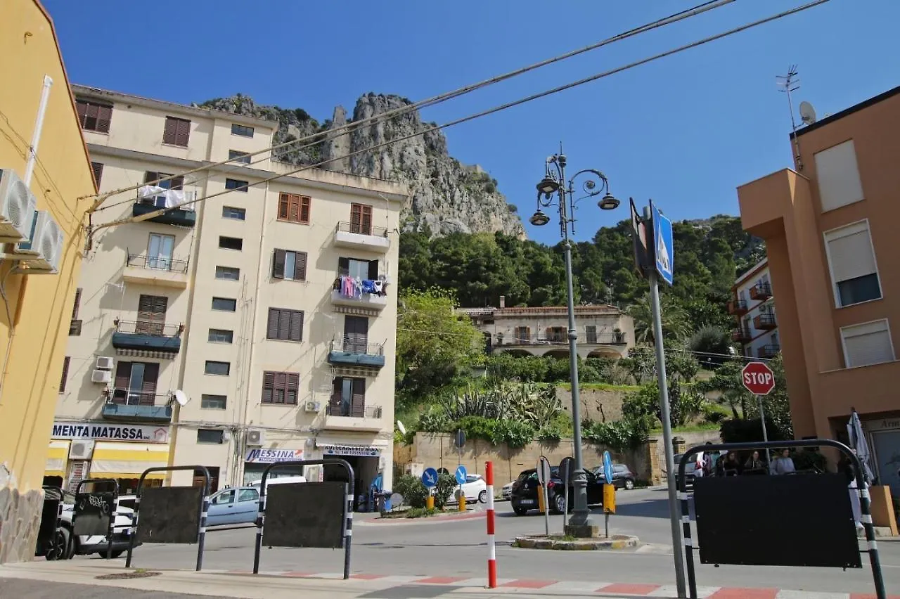 Antica Cefalu' 0*, Cefalù